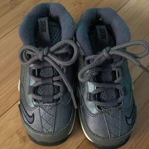 Used baby sneakers